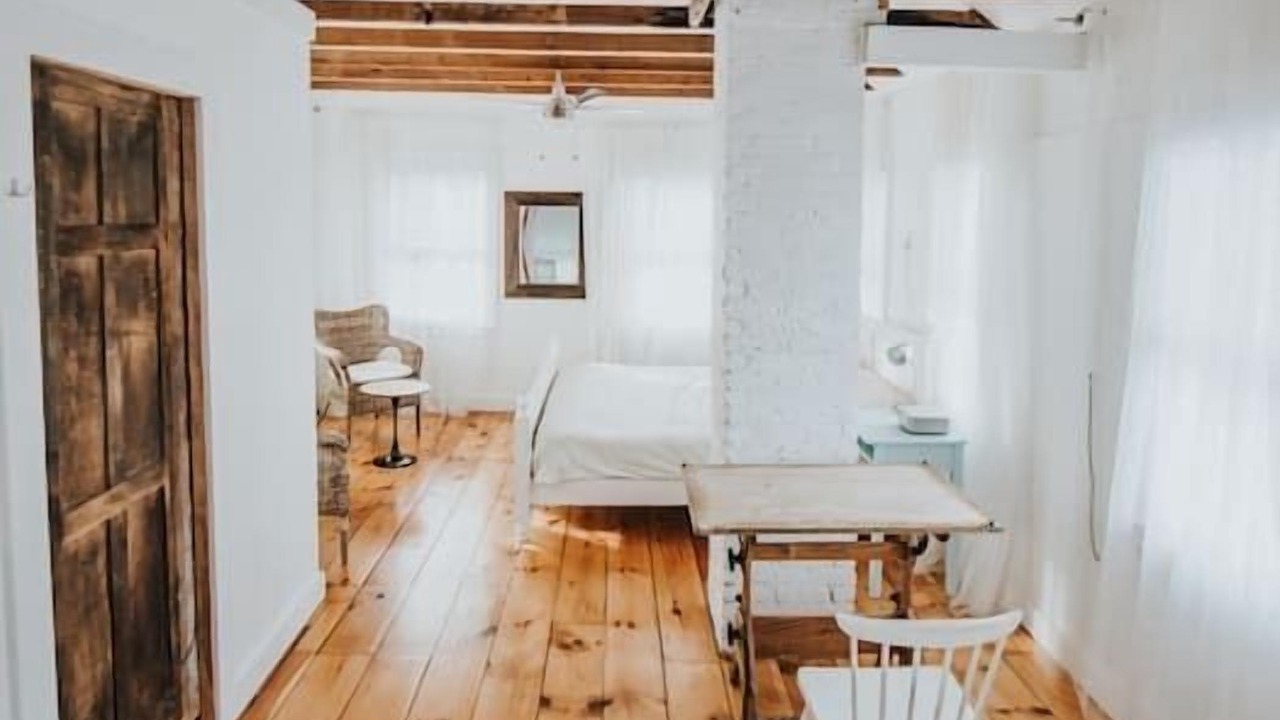 Photo of Bedroom in Marblehead