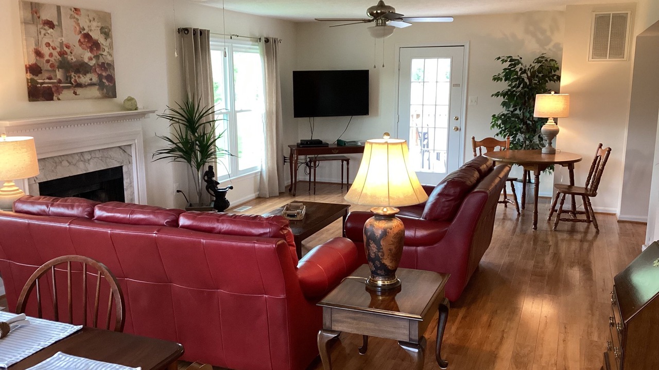 Photo of Livingroom in Fishers Hill