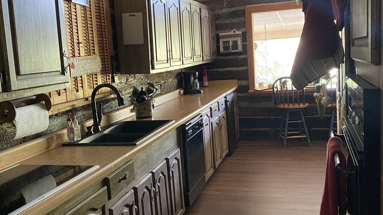 Photo of Kitchen in Hunt
