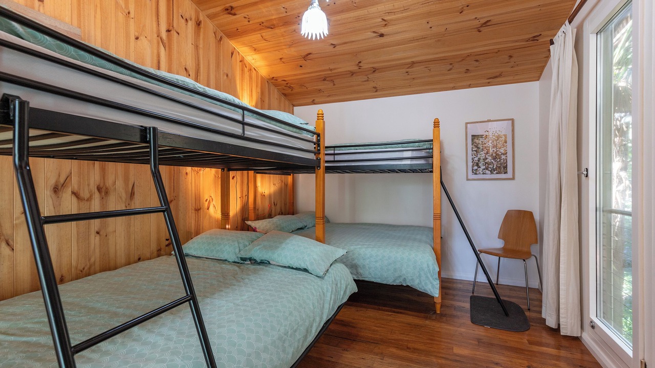 Photo of Bedroom in Elizabeth Beach