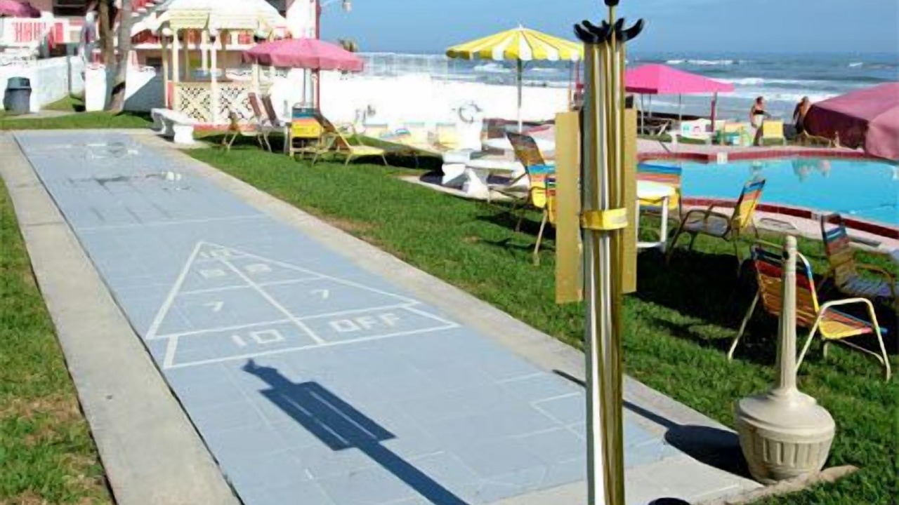 Photo of Others in Cate Gray