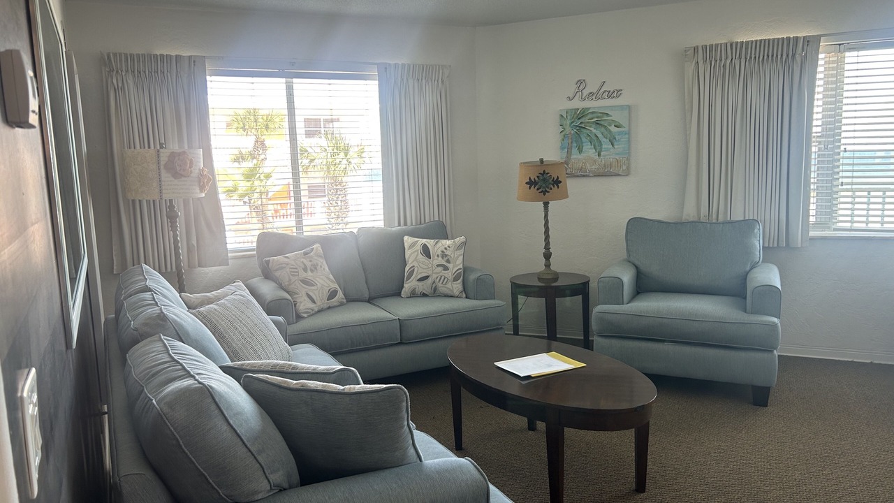 Photo of Livingroom in Cate Gray
