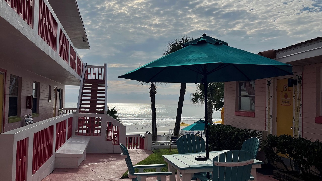 Photo of Outdoor in Cate Gray