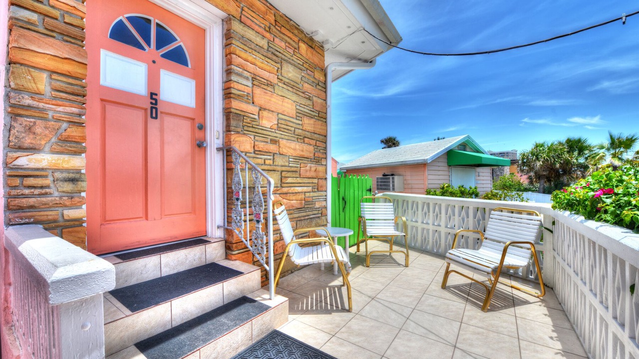 Photo of Patio Balcony in Cate Gray