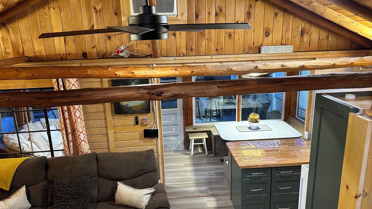 Photo of Livingroom in Indian River