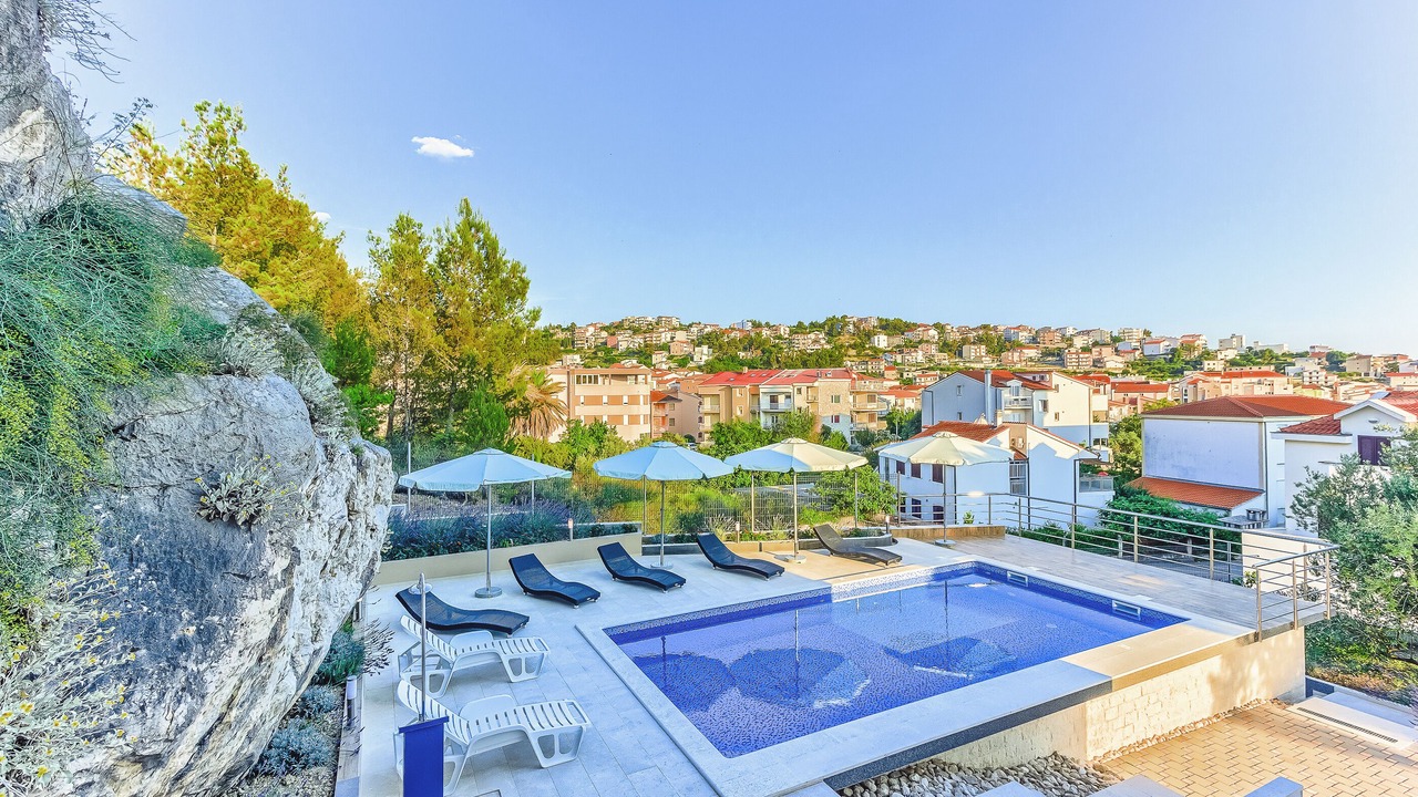 Photo of Outdoor in Strozanac