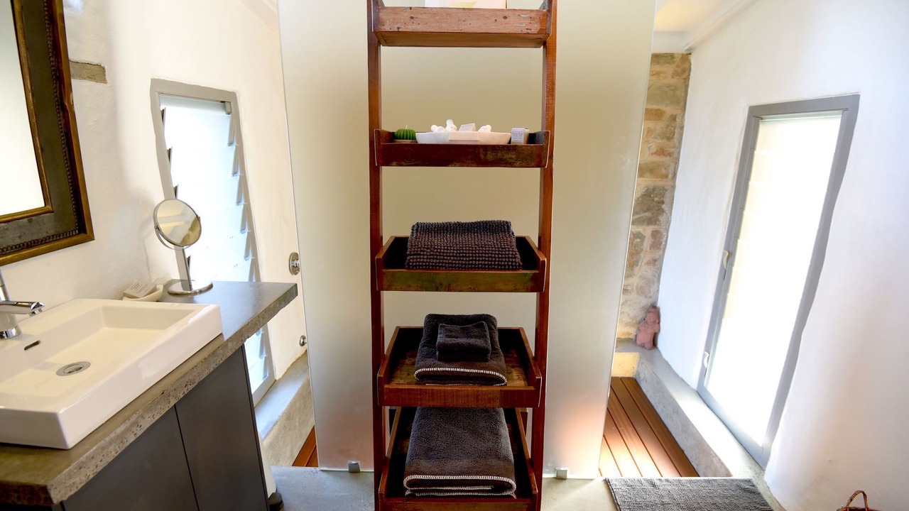 Photo of Bathroom in Castlemaine