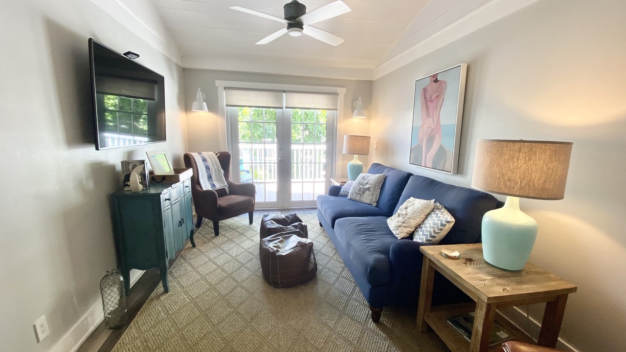Photo of Livingroom in Truman Annex