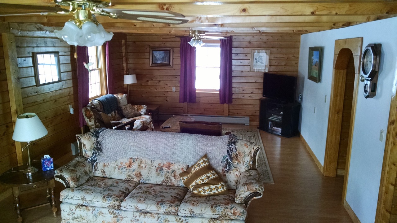 Photo of Livingroom in Island Falls