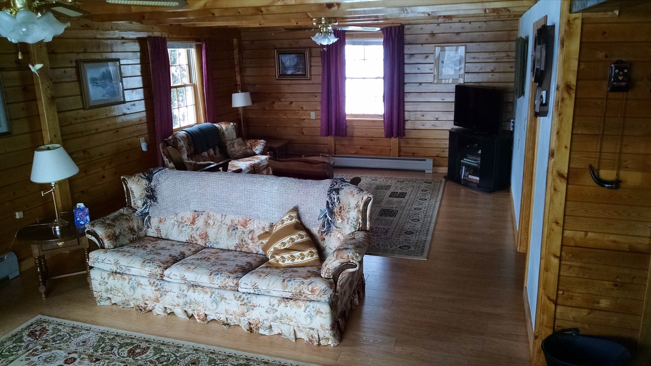 Photo of Livingroom in Island Falls