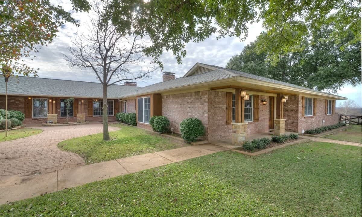 Photo of Outdoor in Denton