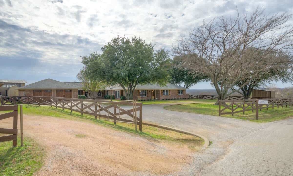 Photo of Outdoor in Denton