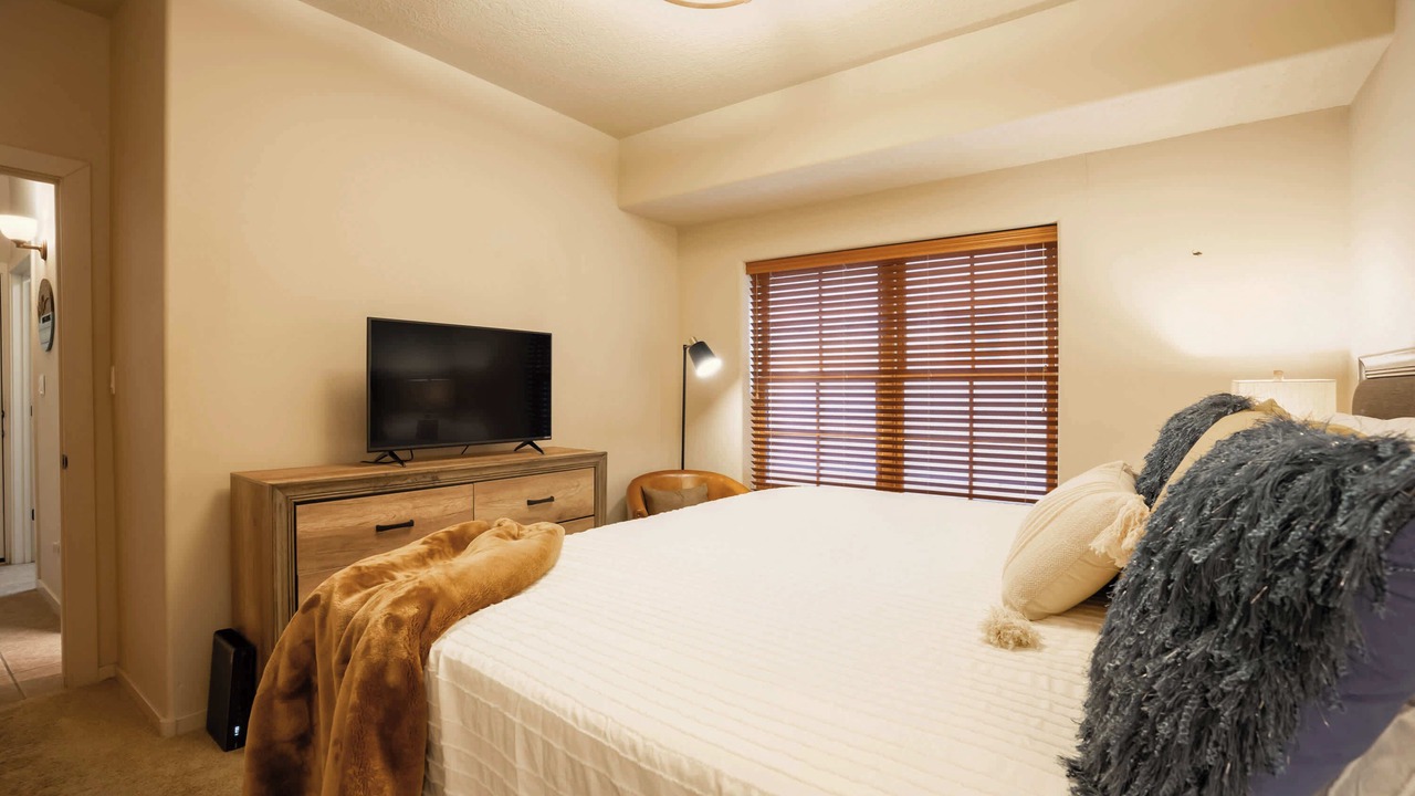 Photo of Bedroom in Northeast Santa Fe