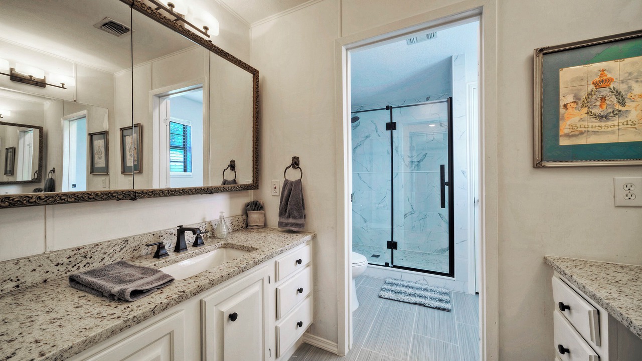 Photo of Bathroom in Burnet
