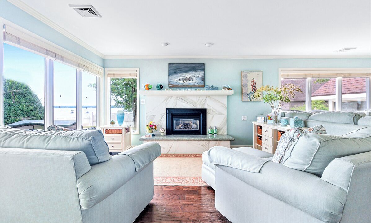 Photo of Livingroom in Sylvan Beach
