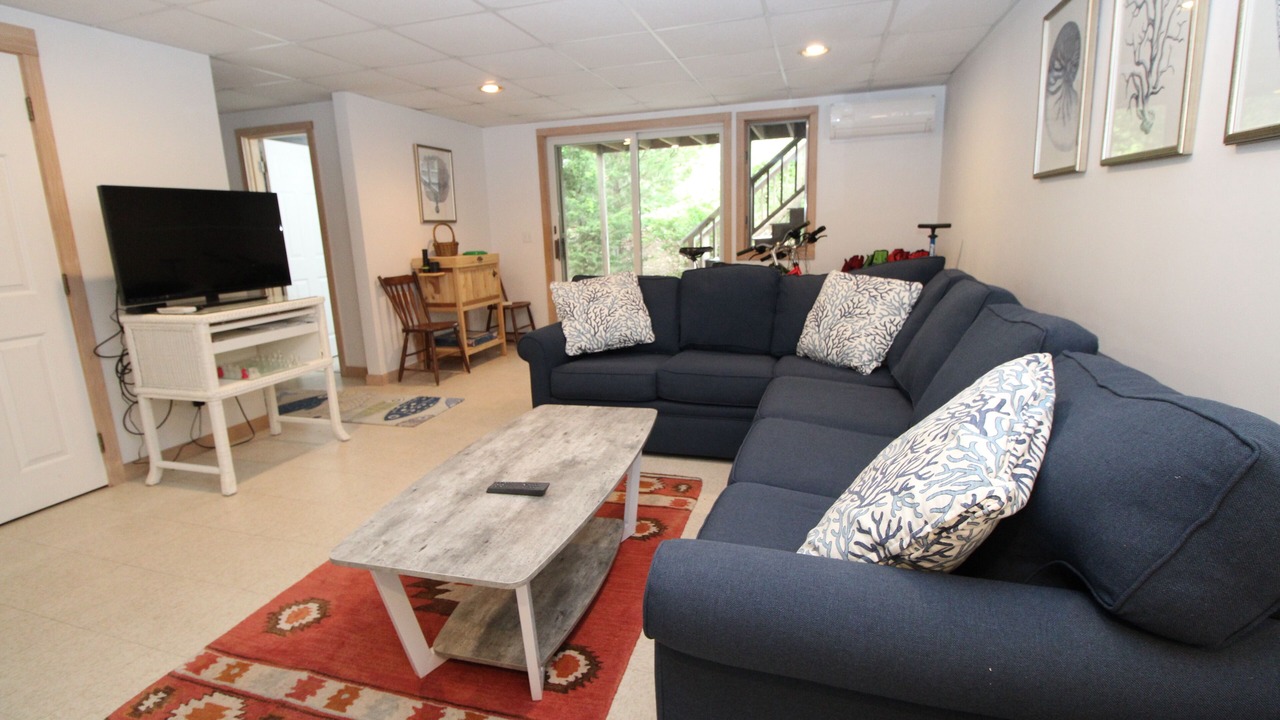 Photo of Livingroom in Eastham