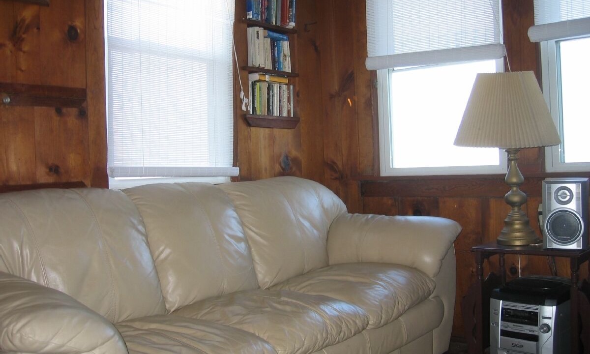 Photo of Livingroom in Campground Landing