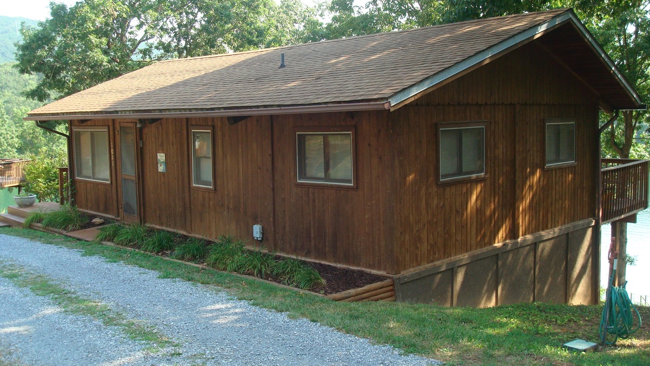 Photo of Others in Huddleston