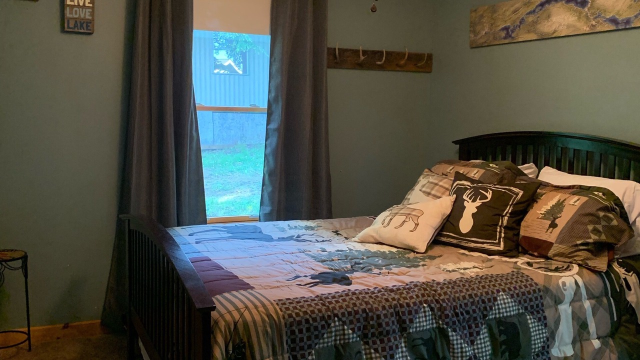 Photo of Bedroom in Town of Webb