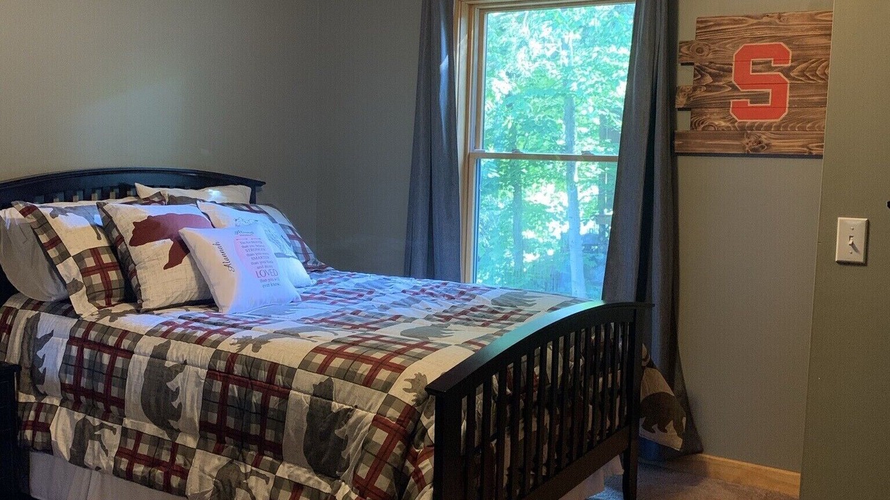 Photo of Bedroom in Town of Webb