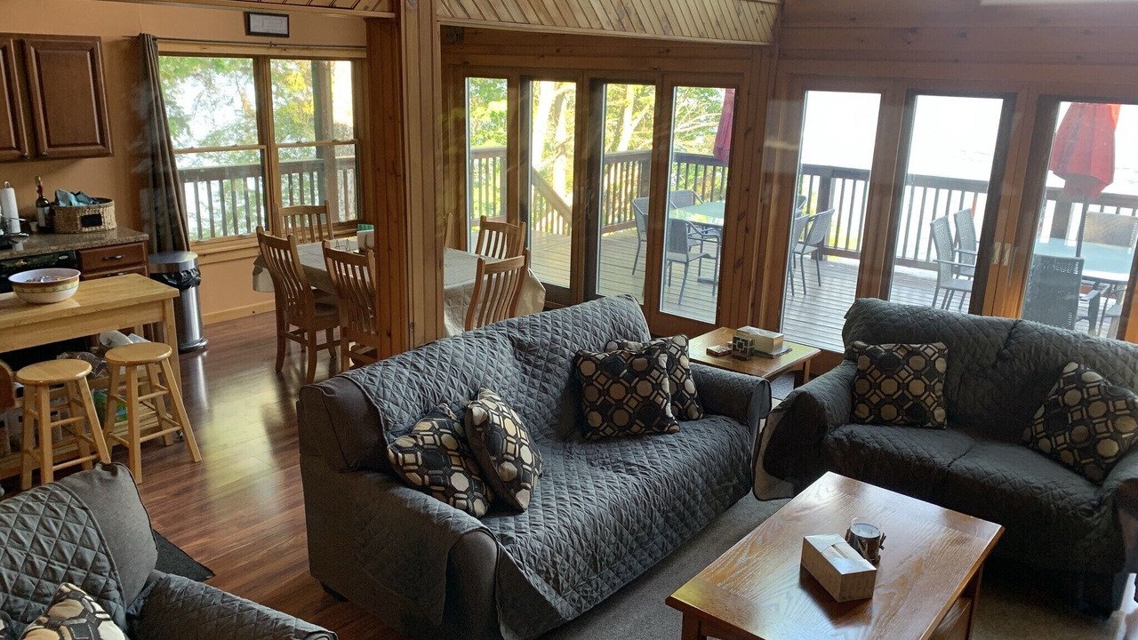 Photo of Livingroom in Town of Webb