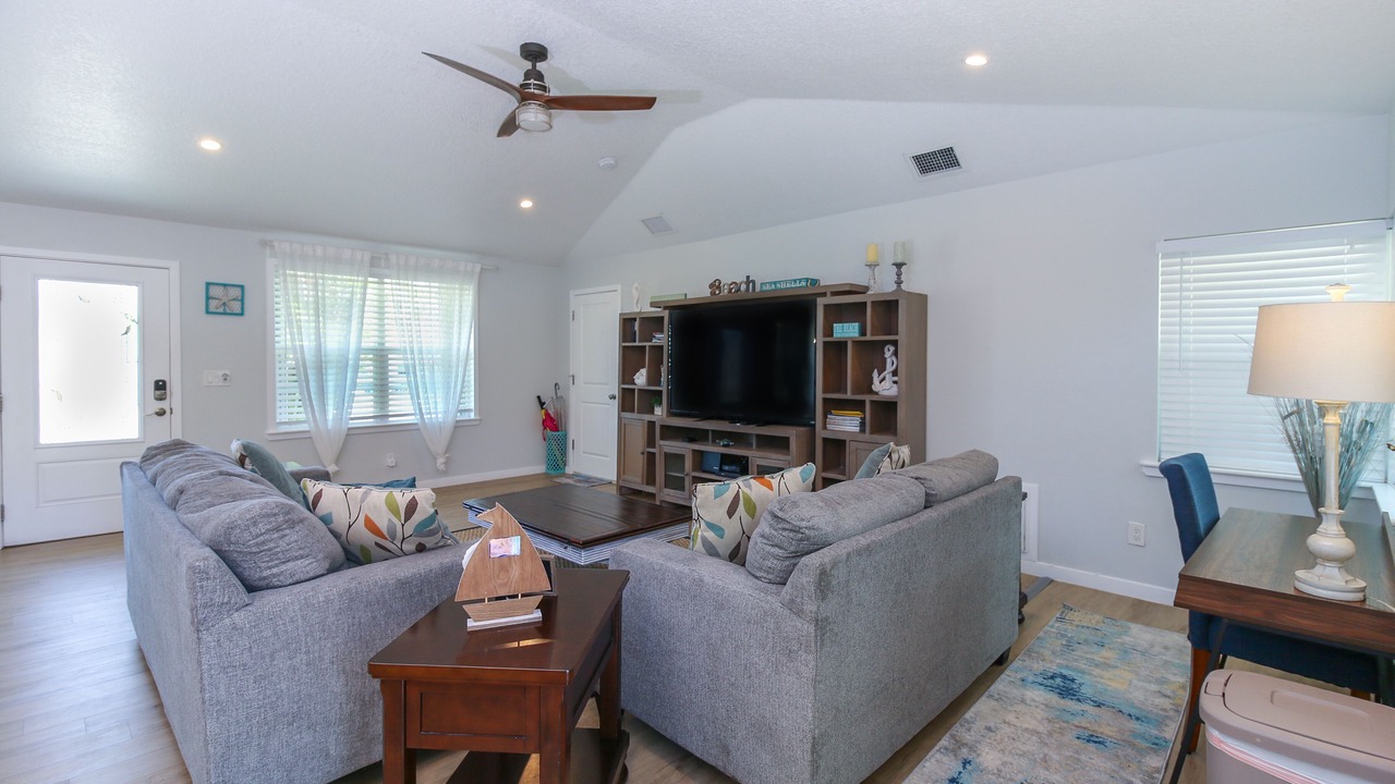 Photo of Livingroom in Melbourne Beach