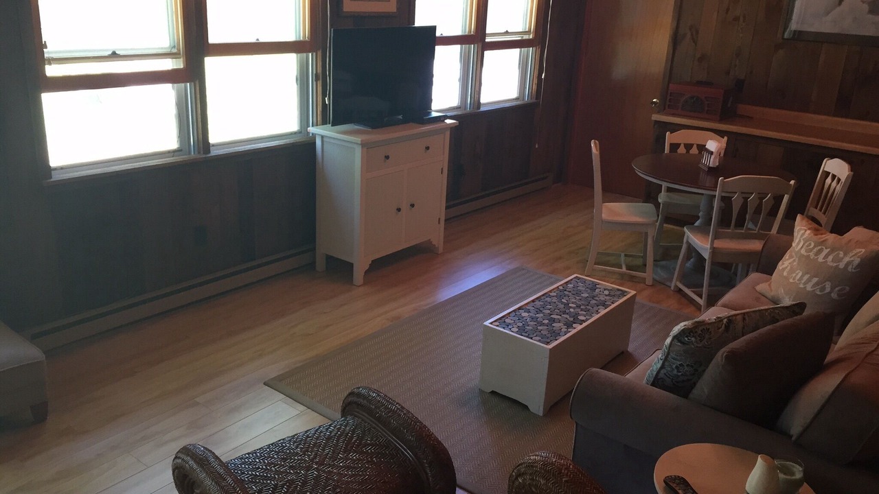 Photo of Livingroom in Niantic