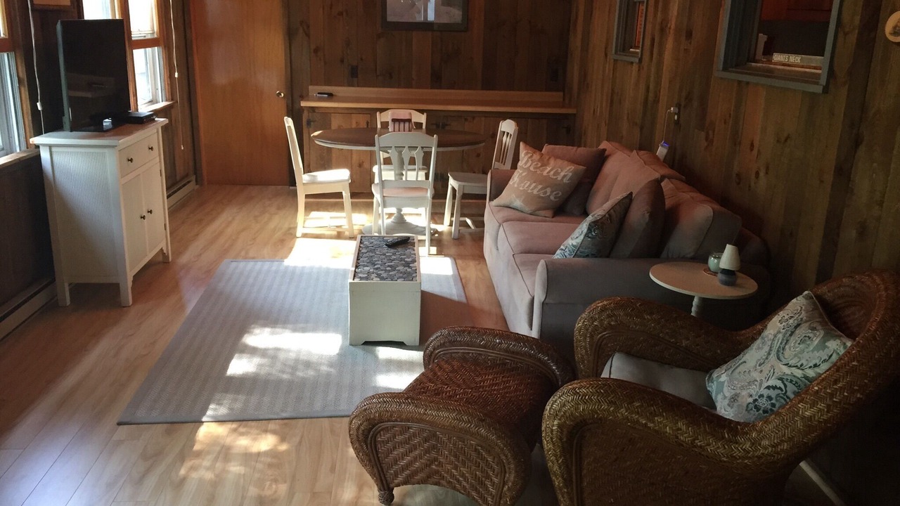 Photo of Livingroom in Niantic