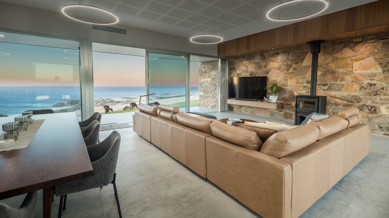 Photo of Livingroom in Duncan