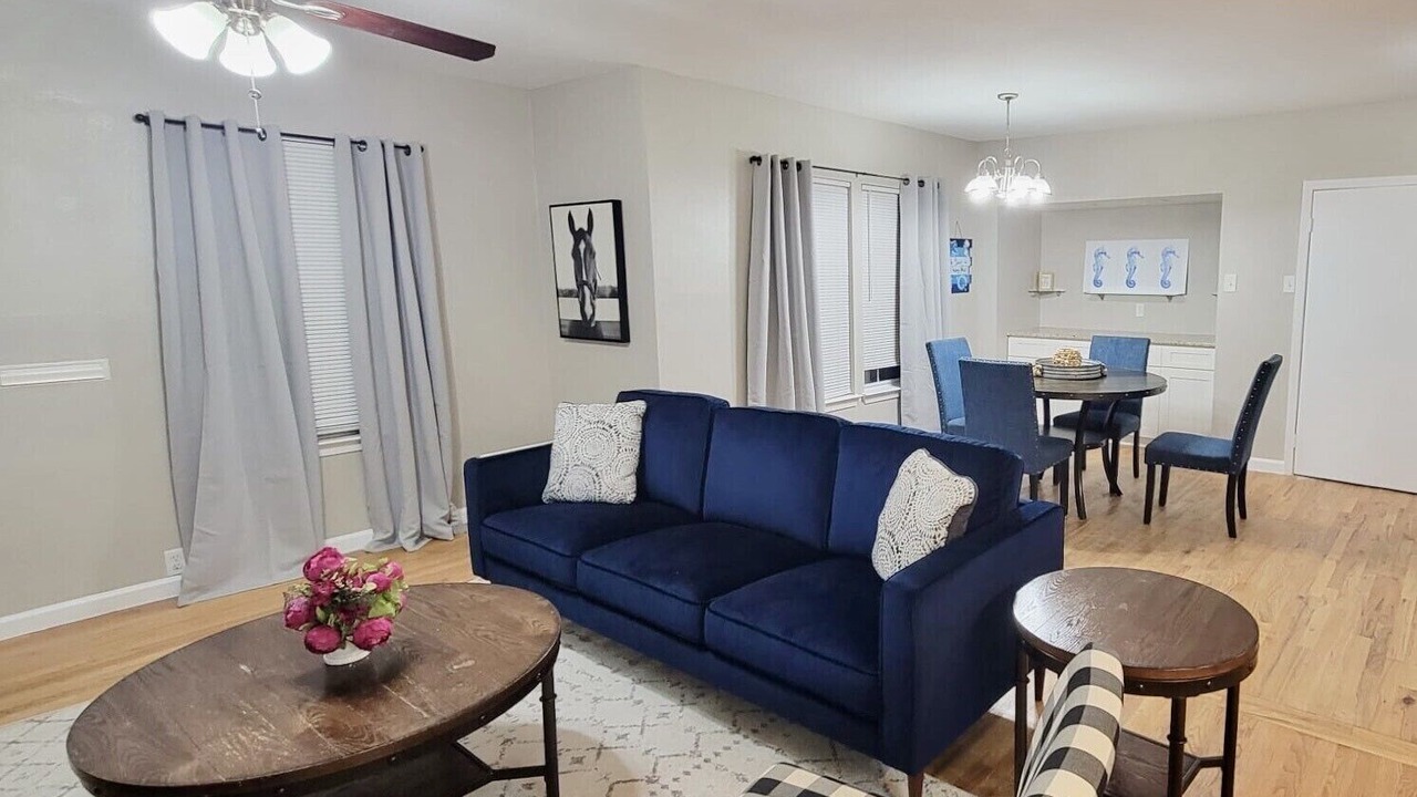 Photo of Livingroom in Shearer Hills - Ridgeview