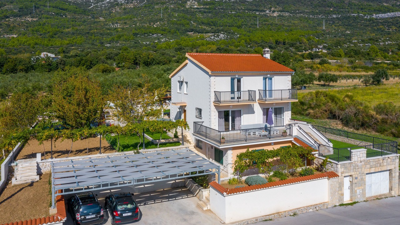 Photo of Outdoor in Kastel Luksic