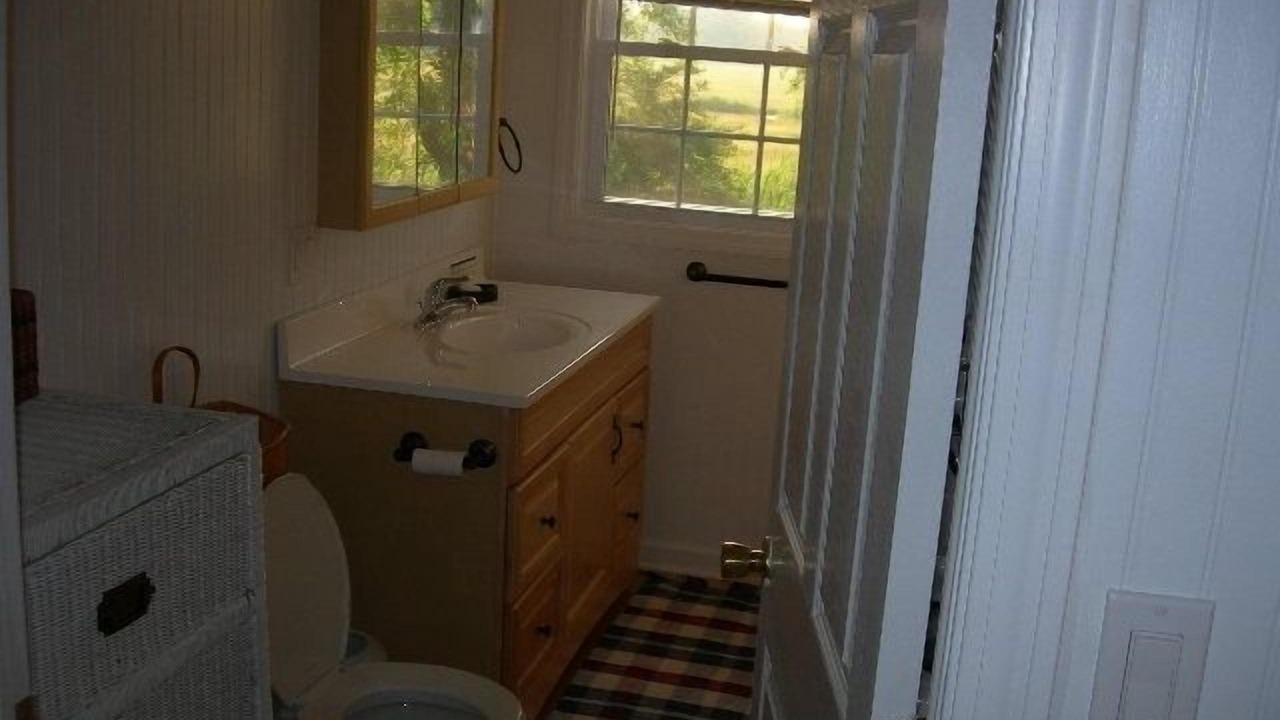 Photo of Bathroom in Clinton