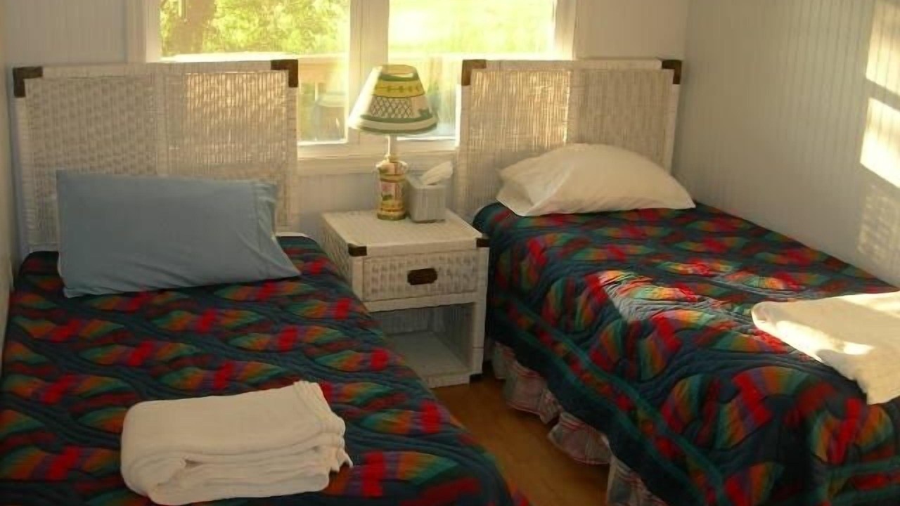 Photo of Others in Clinton