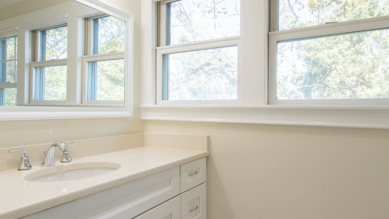 Photo of Bathroom in Lagoon Heights