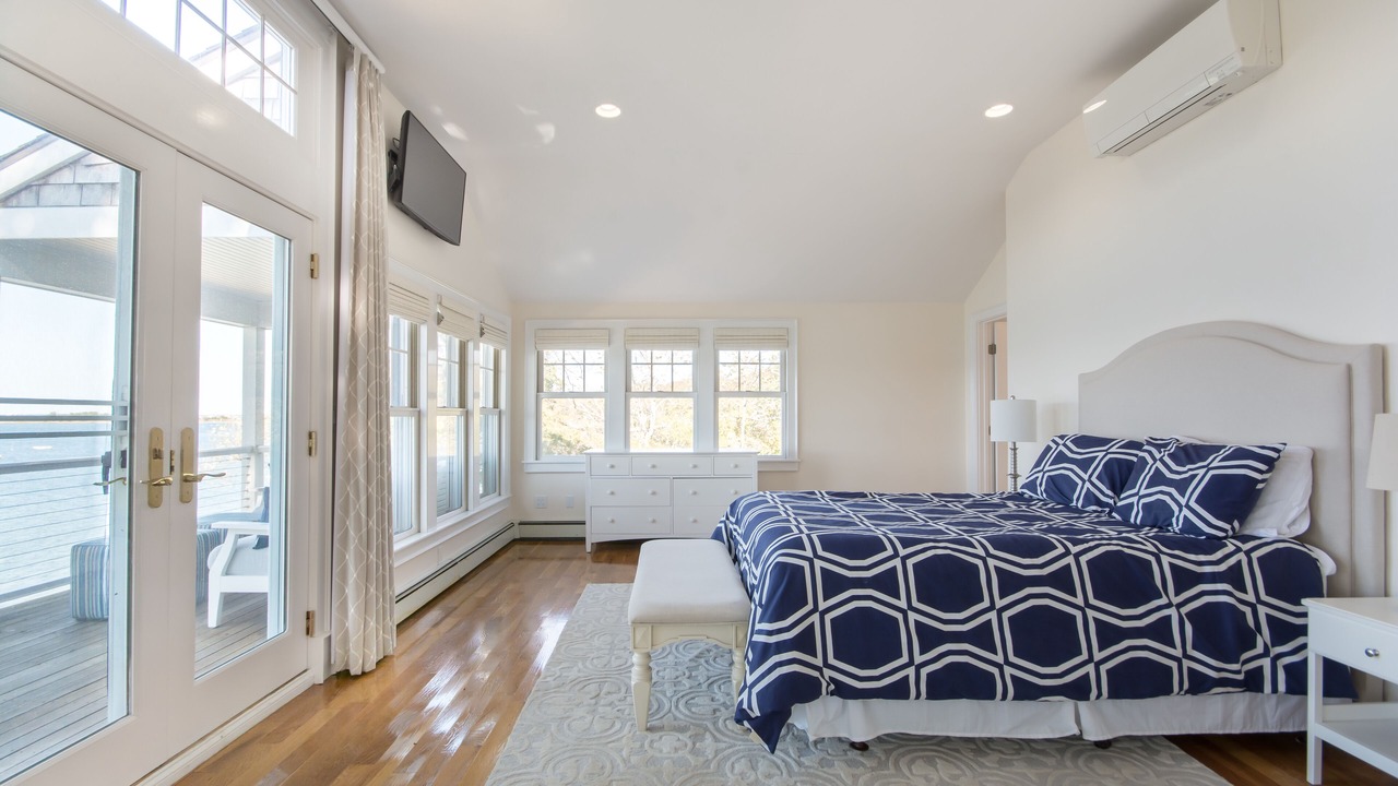 Photo of Bedroom in Lagoon Heights