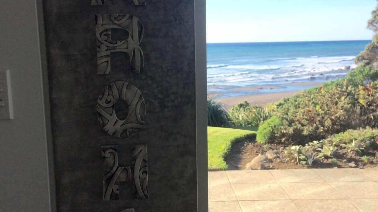 Photo of Others in Pitone