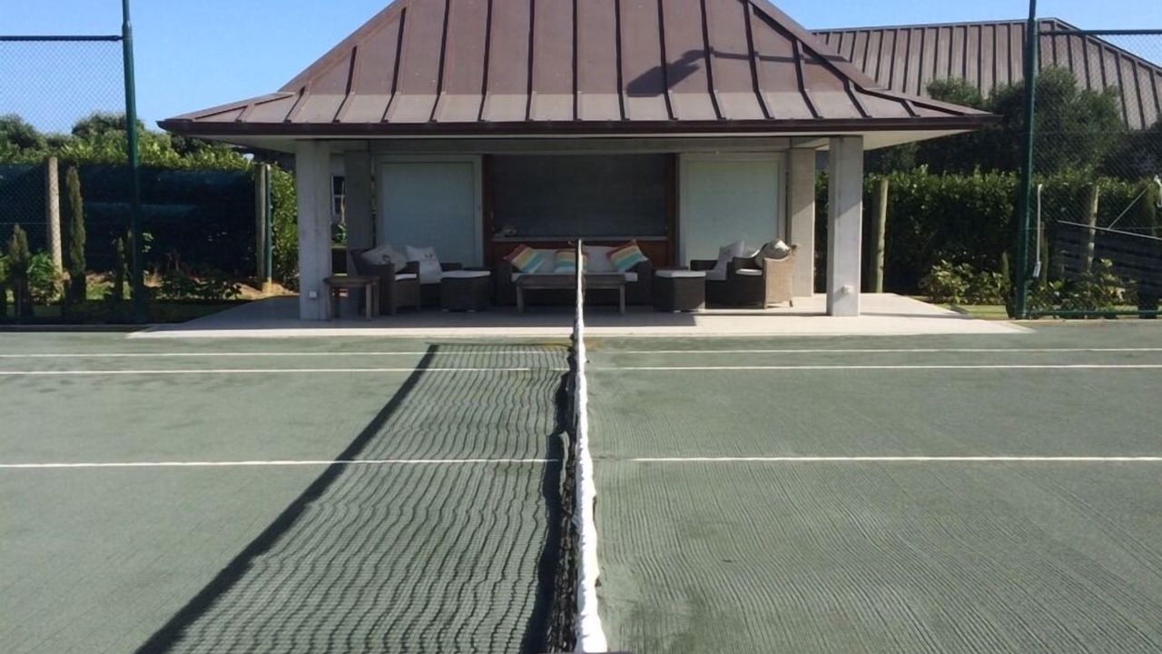 Photo of Others in Pitone