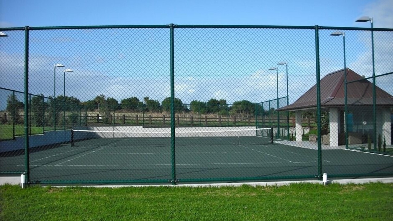 Photo of Others in Pitone