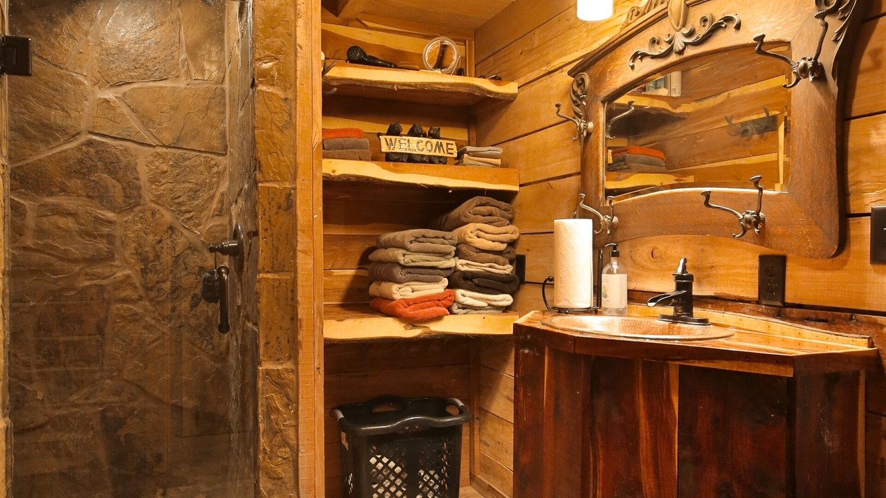 Photo of Bathroom in Elmwood Area