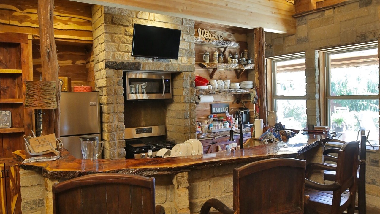 Photo of Kitchen in Elmwood Area