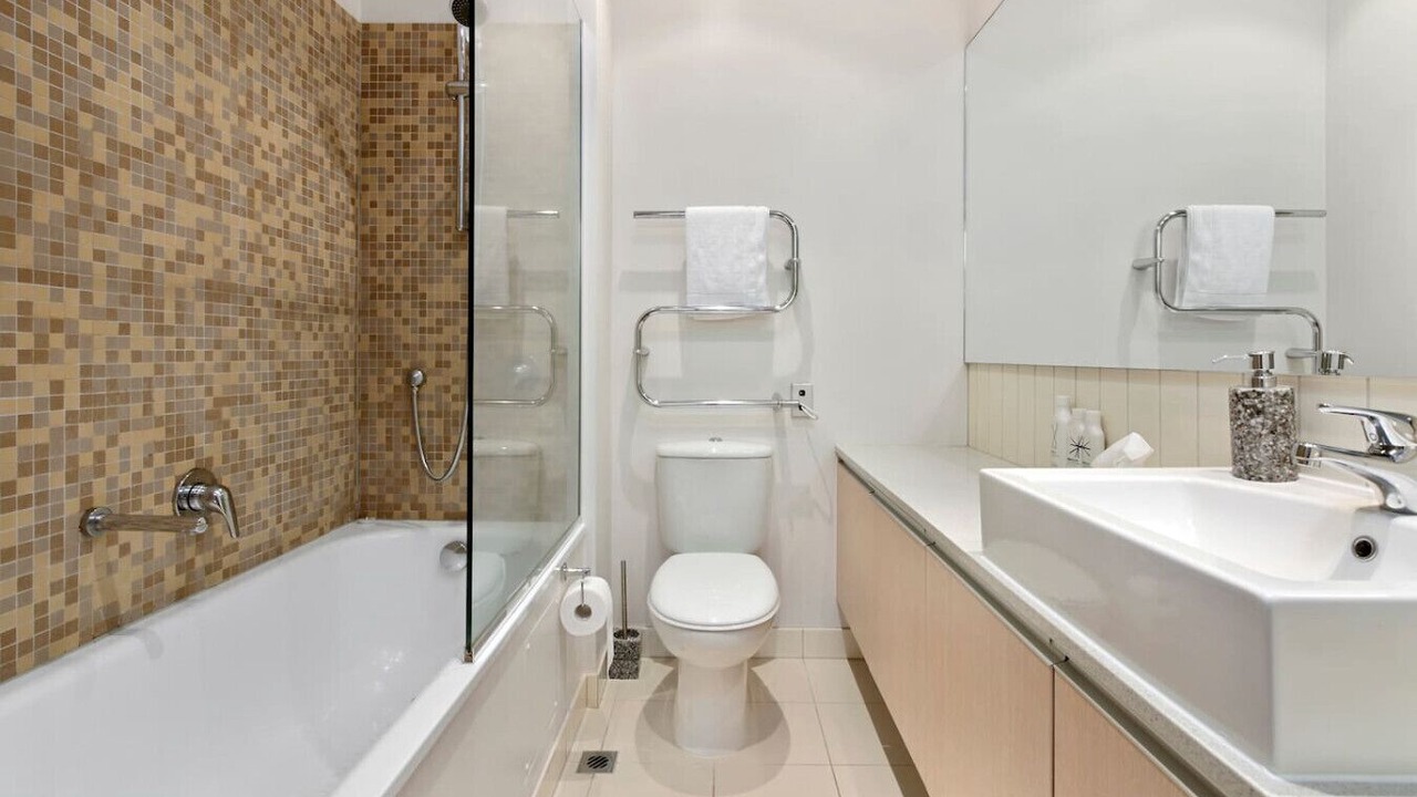 Photo of Bathroom in Auckland Central Business District