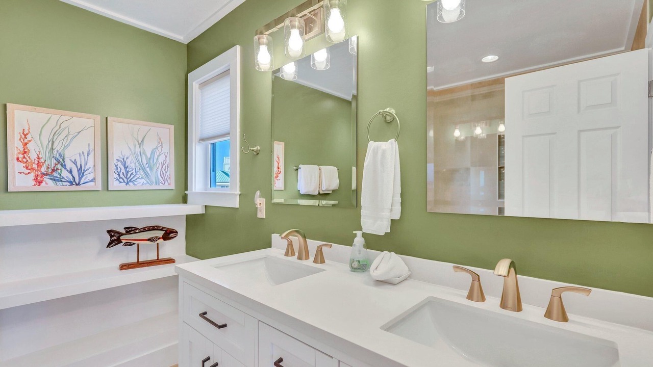 Photo of Bathroom in Oceanmarsh Subdivision