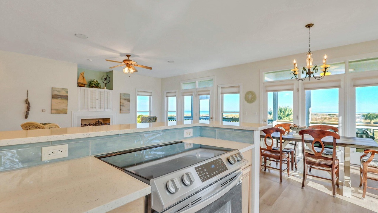 Photo of Kitchen in Oceanmarsh Subdivision