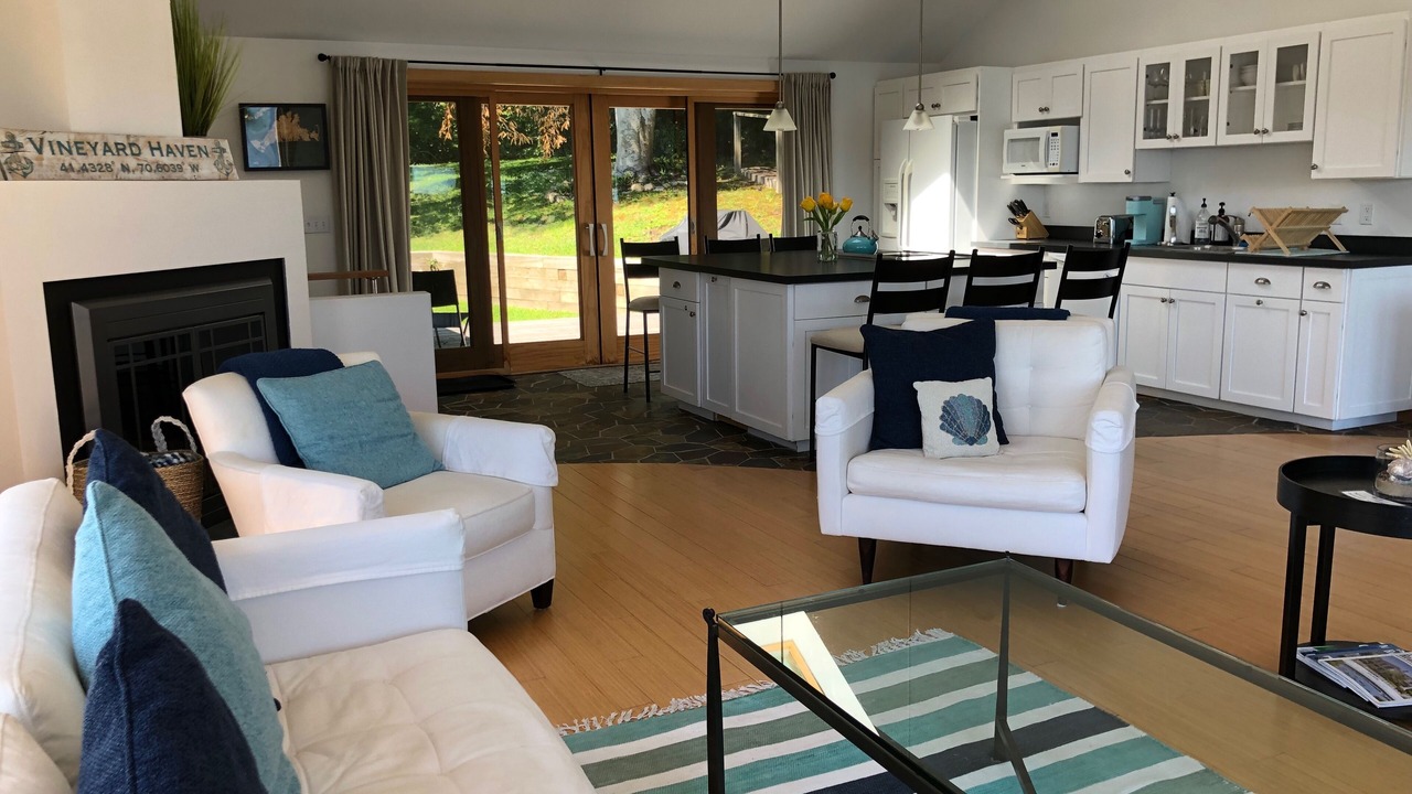 Photo of Livingroom in Tisbury
