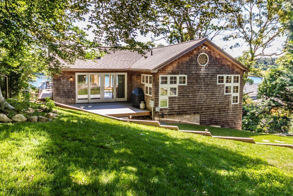 Photo of Outdoor in Tisbury