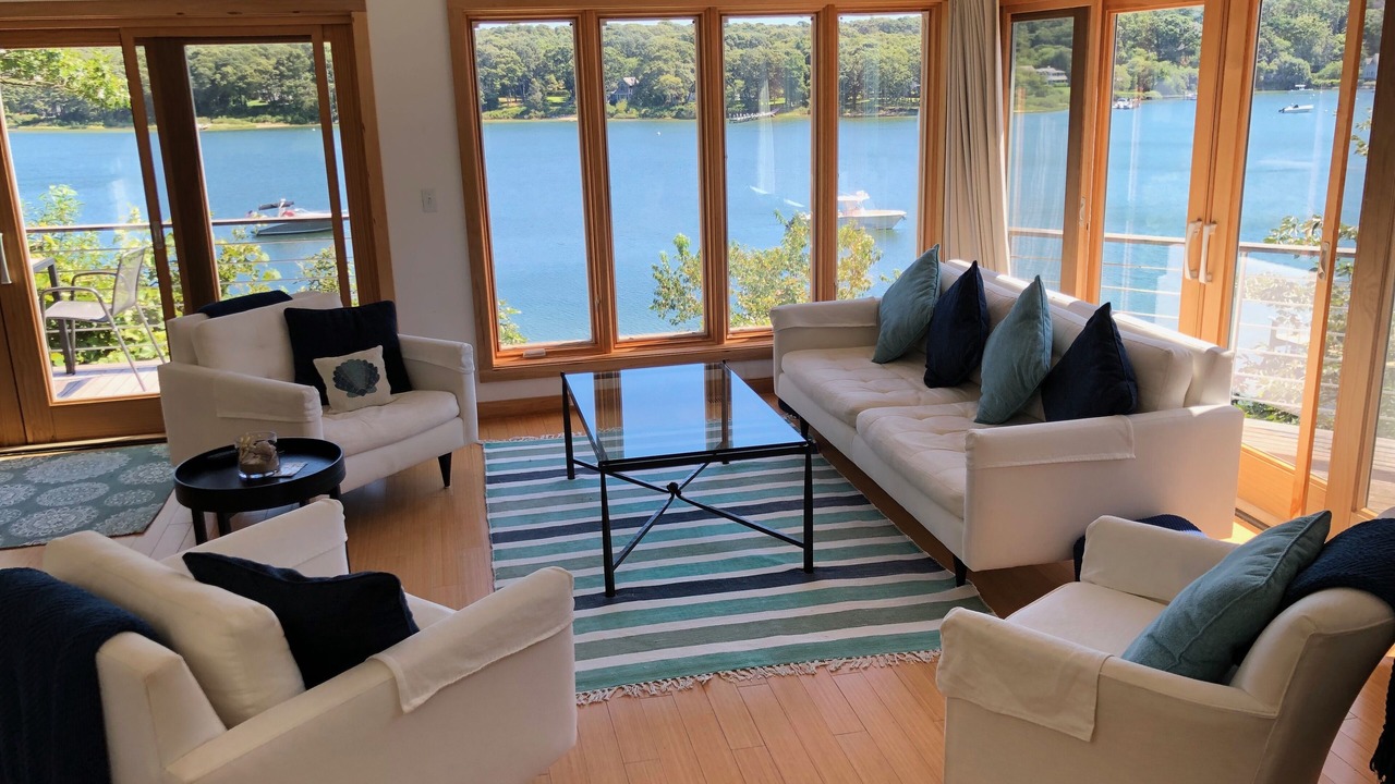 Photo of Livingroom in Tisbury