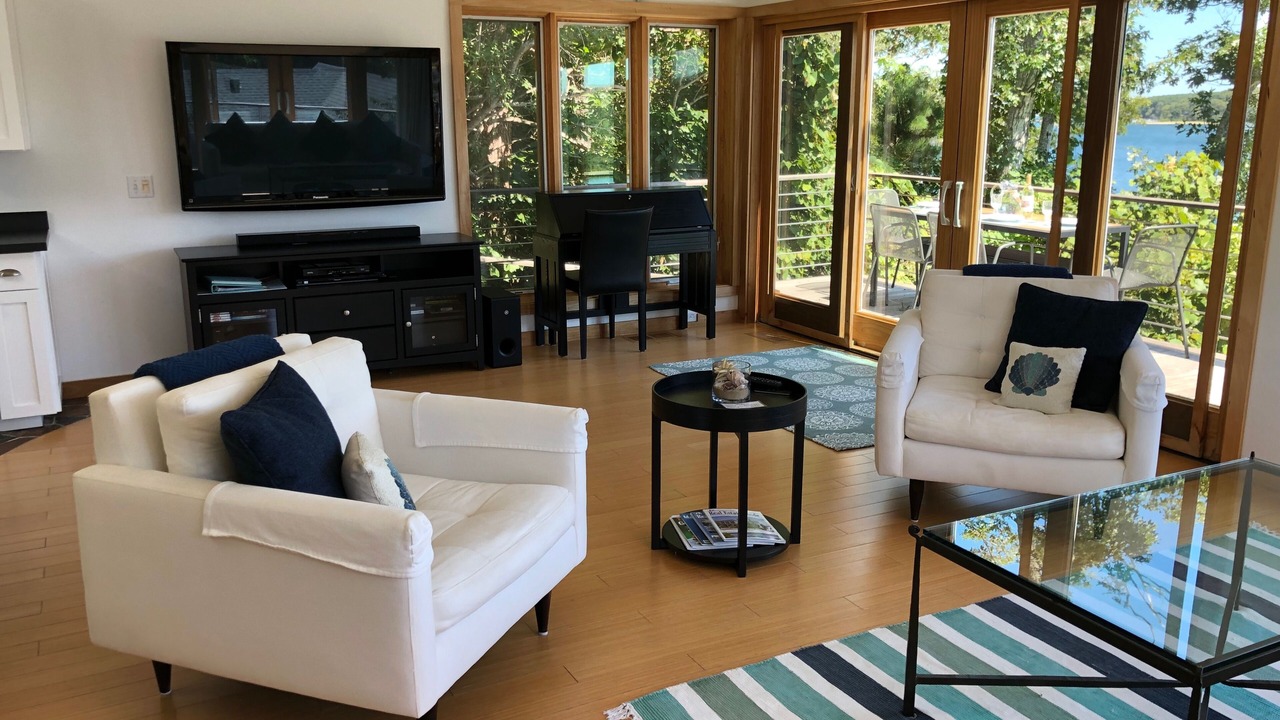 Photo of Livingroom in Tisbury