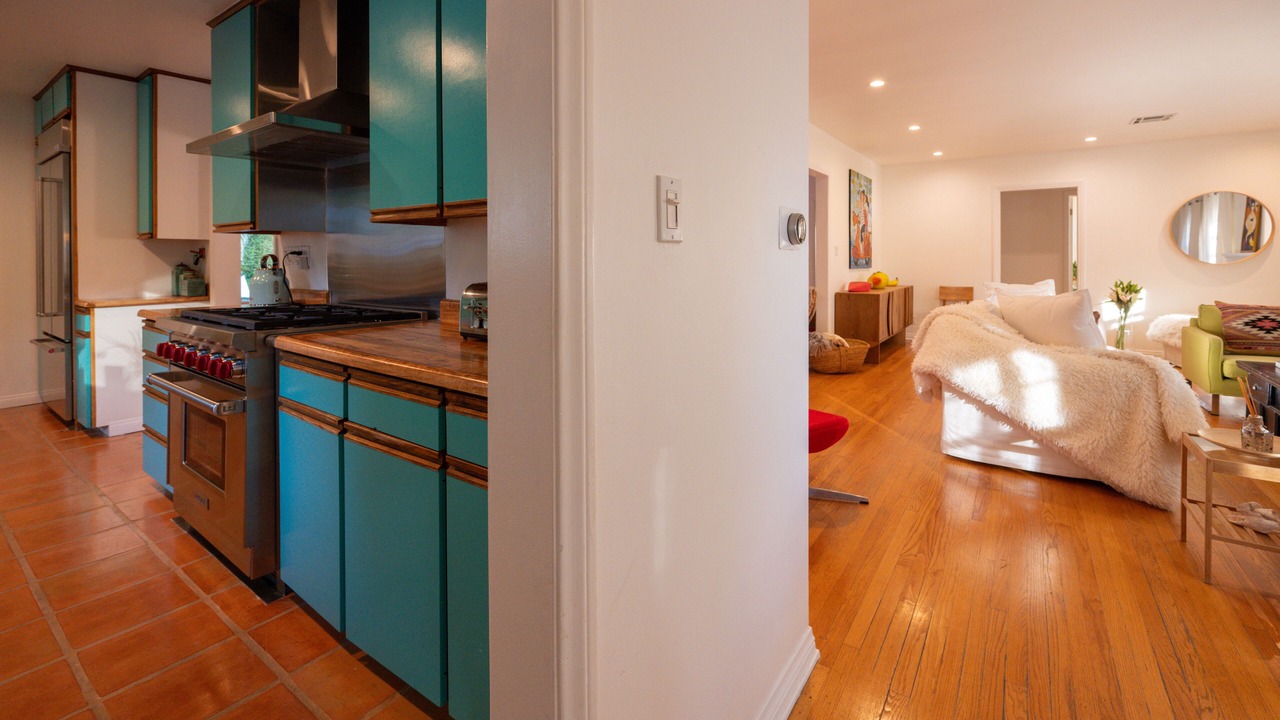 Photo of Livingroom in Woodland Hills