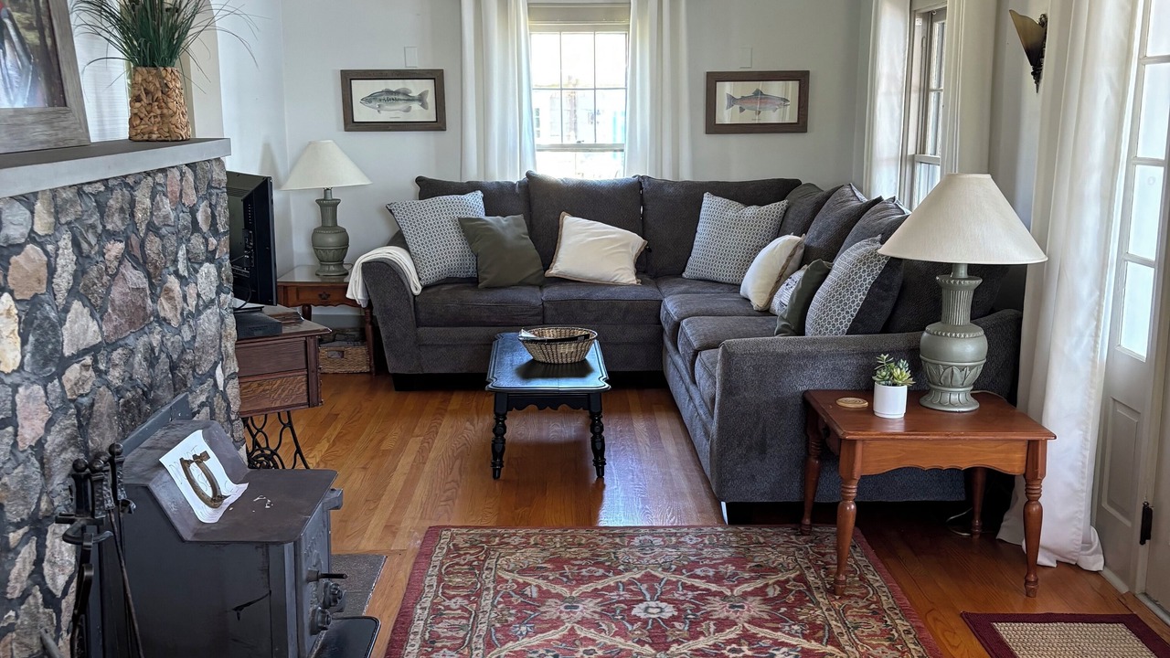 Photo of Livingroom in Auburn