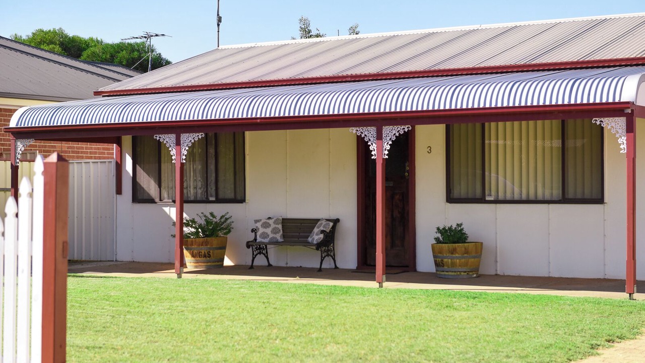 Photo of Others in Bremer